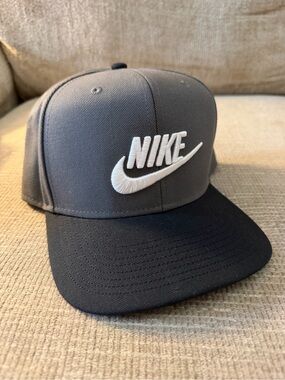 Nike Gray Front Black Brim Snapback Hat with White Logo